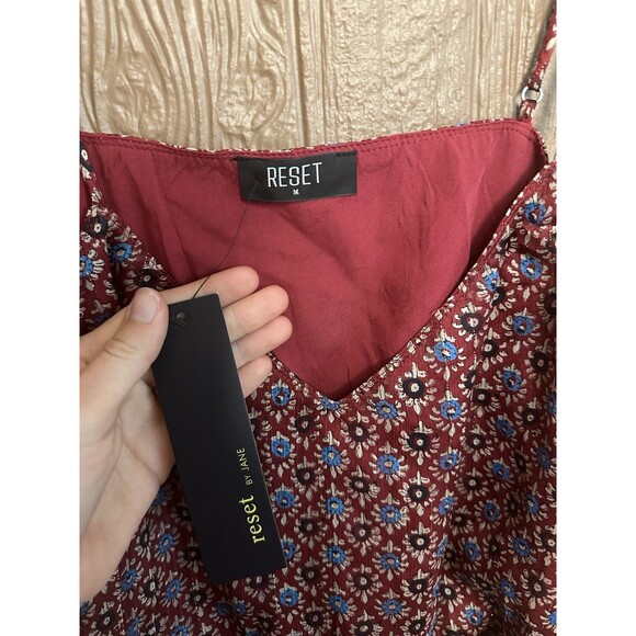 NWT Reset‎ by Jane Silky Cropped Tank Floral Fall Adjustable Straps Size M - Picture 4 of 6